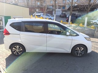 2016 Honda Freed II, белый, 1490000 рублей, вид 4