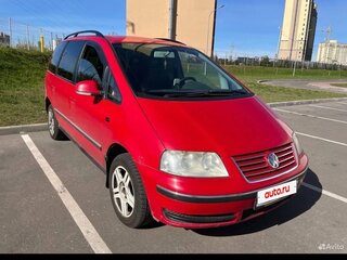 2004 Volkswagen Sharan I Рестайлинг 2, красный, 555000 рублей, вид 1