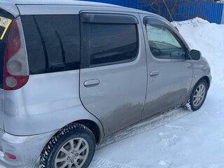 2002 Toyota FunCargo, серый, 420000 рублей, вид 4