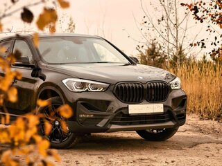 2020 BMW X1 20i xDrive II (F48) Рестайлинг, чёрный, 2650000 рублей, вид 4