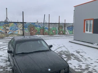 1994 BMW 5 серии 520i III (E34), чёрный, 500000 рублей, вид 3