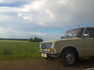 1974 Lada (ВАЗ) 21011, бежевый, 500000 рублей, вид 2
