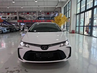 2023 Toyota Corolla Sporty XII (E210) Рестайлинг, белый, 1646550 рублей, вид 1