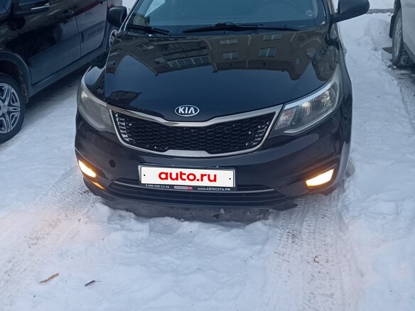 2016 Kia Rio III Рестайлинг, чёрный, 700000 рублей
