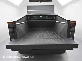 2025 Tesla Cybertruck All-wheel Drive, белый, 13900005 рублей, вид 3