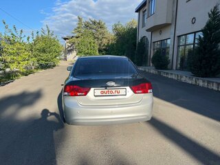 2010 Kia Magentis II Рестайлинг, серебристый, 1290000 рублей, вид 4