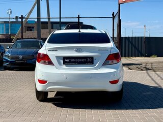 2012 Hyundai Solaris I, белый, 649990 рублей, вид 5