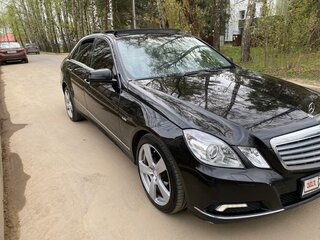 2010 Mercedes-Benz E-Класс 220 5G-Tronic IV (W212, S212, C207), чёрный, 1460000 рублей, вид 1