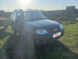 2015 Chevrolet Niva I Рестайлинг, серый, 650000 рублей, вид 2