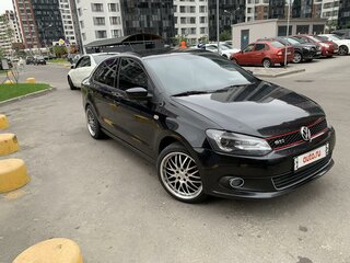 2015 Volkswagen Polo V Рестайлинг, чёрный, 1250000 рублей, вид 4
