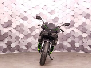 2025 Kawasaki Ninja 7, серебристый, 869000 рублей, вид 5