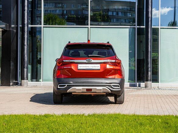 2020 Kia Seltos I, красный, 1770000 рублей - вид 3