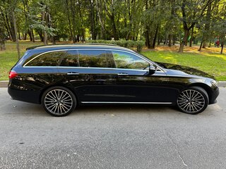 2019 Mercedes-Benz E-Класс 220 d V (W213, S213, C238), чёрный, 2950000 рублей, вид 3