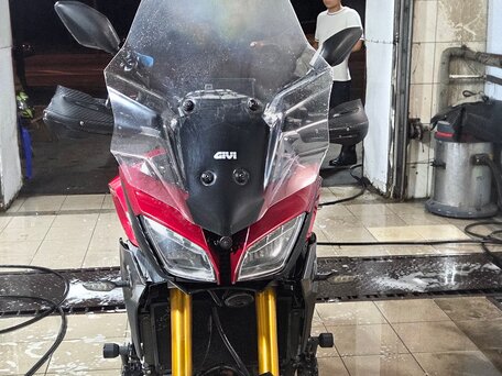 2015 Yamaha MT-09 Tracer (FJ-09), красный, 550000 рублей, вид 3