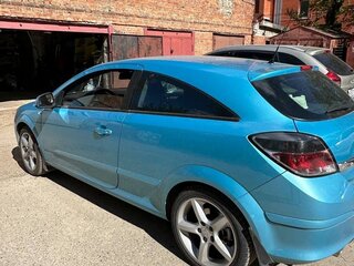 2010 Opel Astra GTC H Рестайлинг, голубой, 900000 рублей, вид 3