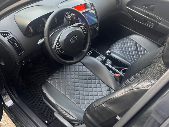 2009 Kia Ceed I, чёрный, 430000 рублей - вид 1