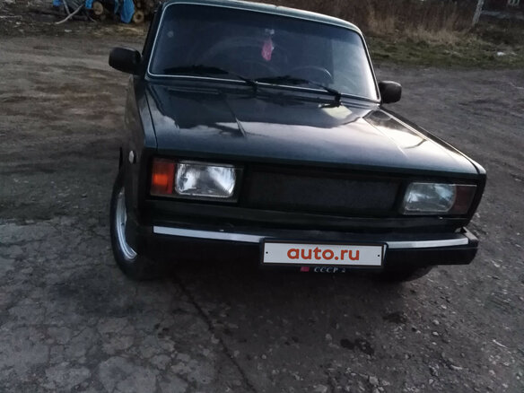 2010 Lada (ВАЗ) 2105, зелёный
