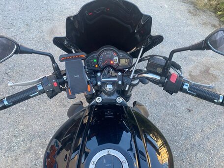 2010 Suzuki SFV 400 Gladius, чёрный, 370000 рублей, вид 4