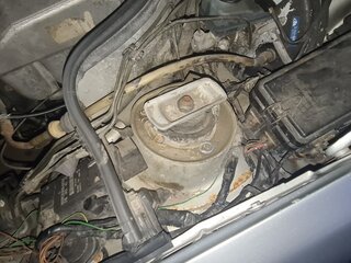 1992 Mercedes-Benz W124 200, серебристый, 430000 рублей, вид 5