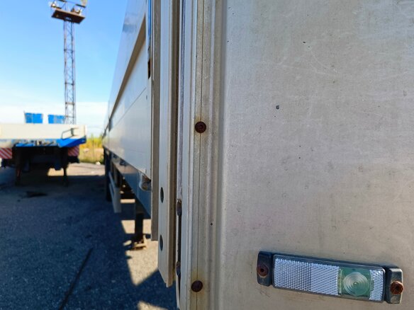 2015 Grunwald Полуприцеп бортовой, чёрный, 2250000 рублей - вид 4