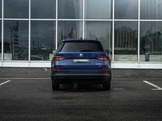 2018 Skoda Kodiaq I, синий, 1689000 рублей, вид 4