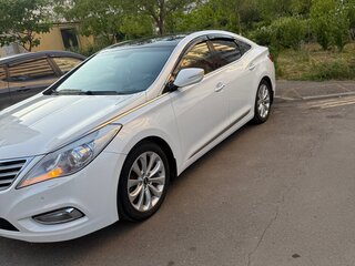 2012 Hyundai Grandeur V, белый, 2100000 рублей, вид 1