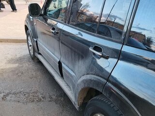 2004 Mitsubishi Pajero III Рестайлинг, чёрный, 850000 рублей, вид 3