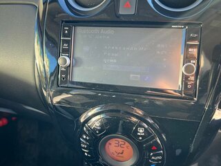 2018 Nissan Note e-Power II Рестайлинг, серебристый, 1070000 рублей, вид 3