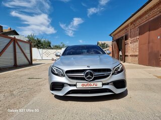 2017 Mercedes-Benz E-Класс AMG 63 AMG V (W213), серебристый, 15000000 рублей, вид 2