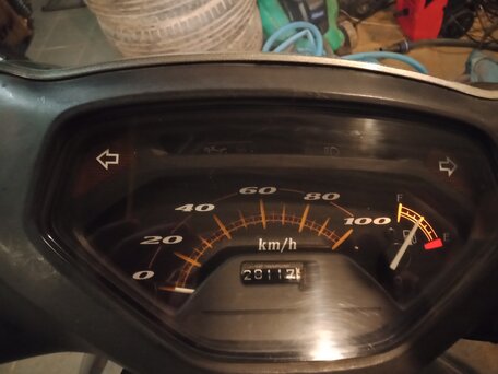 2002 Honda Lead 100, серебристый, 120000 рублей, вид 4