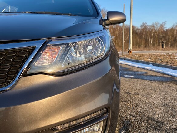 2015 Kia Rio III Рестайлинг, серый, 700000 рублей - вид 3