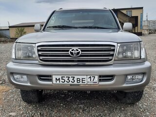 2002 Toyota Land Cruiser 100 Series Рестайлинг 1, белый, 2000000 рублей, вид 1