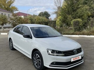 2017 Volkswagen Jetta VI Рестайлинг, белый, 1700000 рублей, вид 3