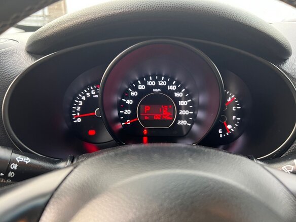2017 Kia Soul II Рестайлинг, чёрный, 1320000 рублей - вид 13