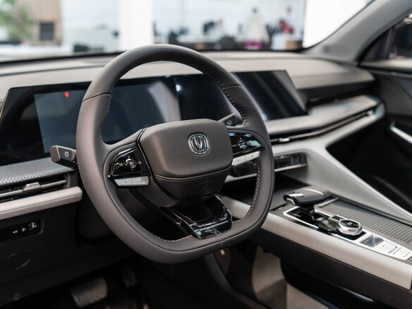 2024 Changan CS75 Plus III, серый, 2900000 рублей - вид 14