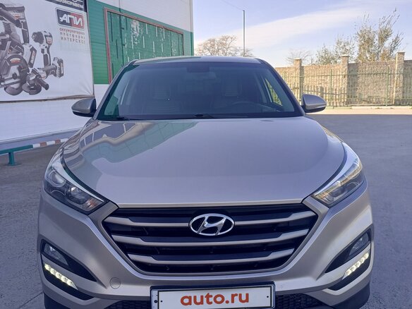 2017 Hyundai Tucson III, бежевый, 2100000 рублей - вид 1