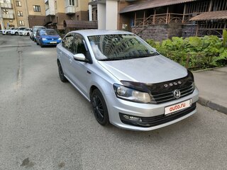 2016 Volkswagen Polo V Рестайлинг, серебристый, 1200000 рублей, вид 3