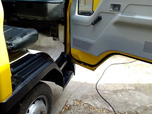 1987 Isuzu Elf (N-series), синий, 999000 рублей - вид 2
