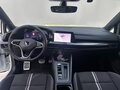 2022 Volkswagen Golf VIII, белый, 1972000 рублей - вид 7