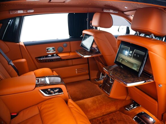 2023 Rolls-Royce Phantom Extended VIII Рестайлинг (Series II), чёрный, 48000000 рублей - вид 26