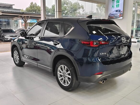 2022 Mazda CX-5 II Рестайлинг, синий, 2295000 рублей - вид 4