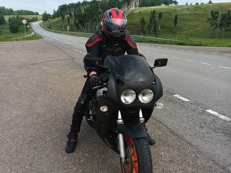 1988 Yamaha FZR1000, чёрный, 205000 рублей, вид 2