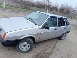 2005 Lada (ВАЗ) 21093i, серебристый, 120000 рублей, вид 4