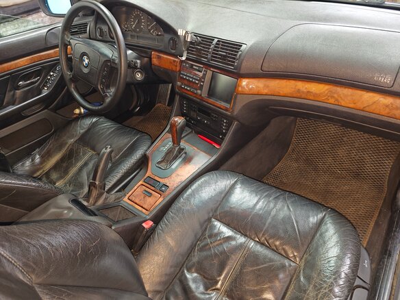 1998 BMW 5 серии 535i IV (E39), пурпурный, 590000 рублей - вид 6