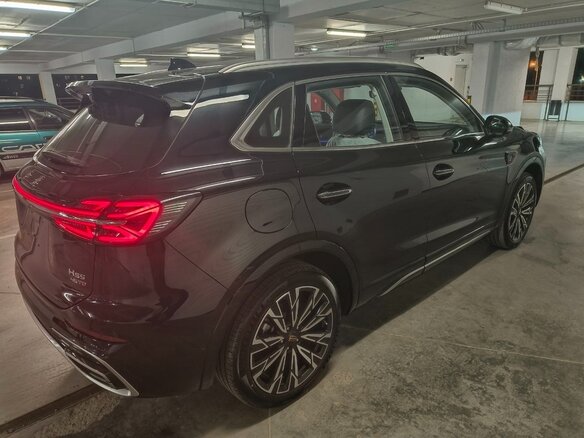 2024 Hongqi HS5 I Рестайлинг, чёрный - вид 4