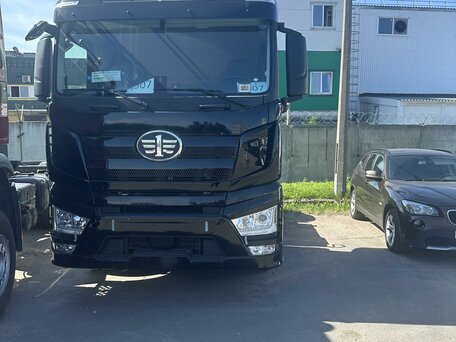 2024 FAW J7, чёрный, 8500000 рублей, вид 1
