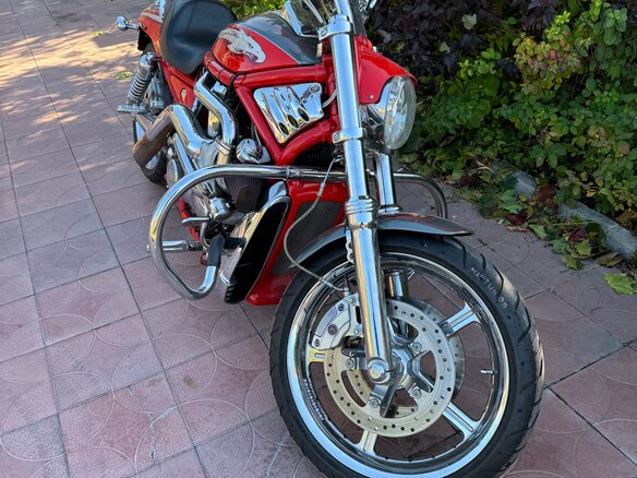 2008 Harley-Davidson V-Rod, красный, 2200000 рублей - вид 5