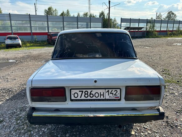 2004 Lada (ВАЗ) 2107, белый, 80000 рублей - вид 5