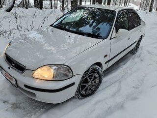 1997 Honda Civic Ferio II, белый, 325000 рублей, вид 1