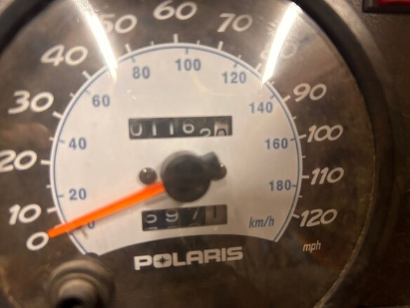 2012 Polaris Widetrak LX, белый, 1000000 рублей - вид 5